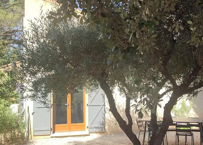 Chez Isa Et Ray, Un Gite En Provence